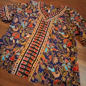 Vintage Batik Style Short Sleeve Button Shirt Size Small Shoulder Pads